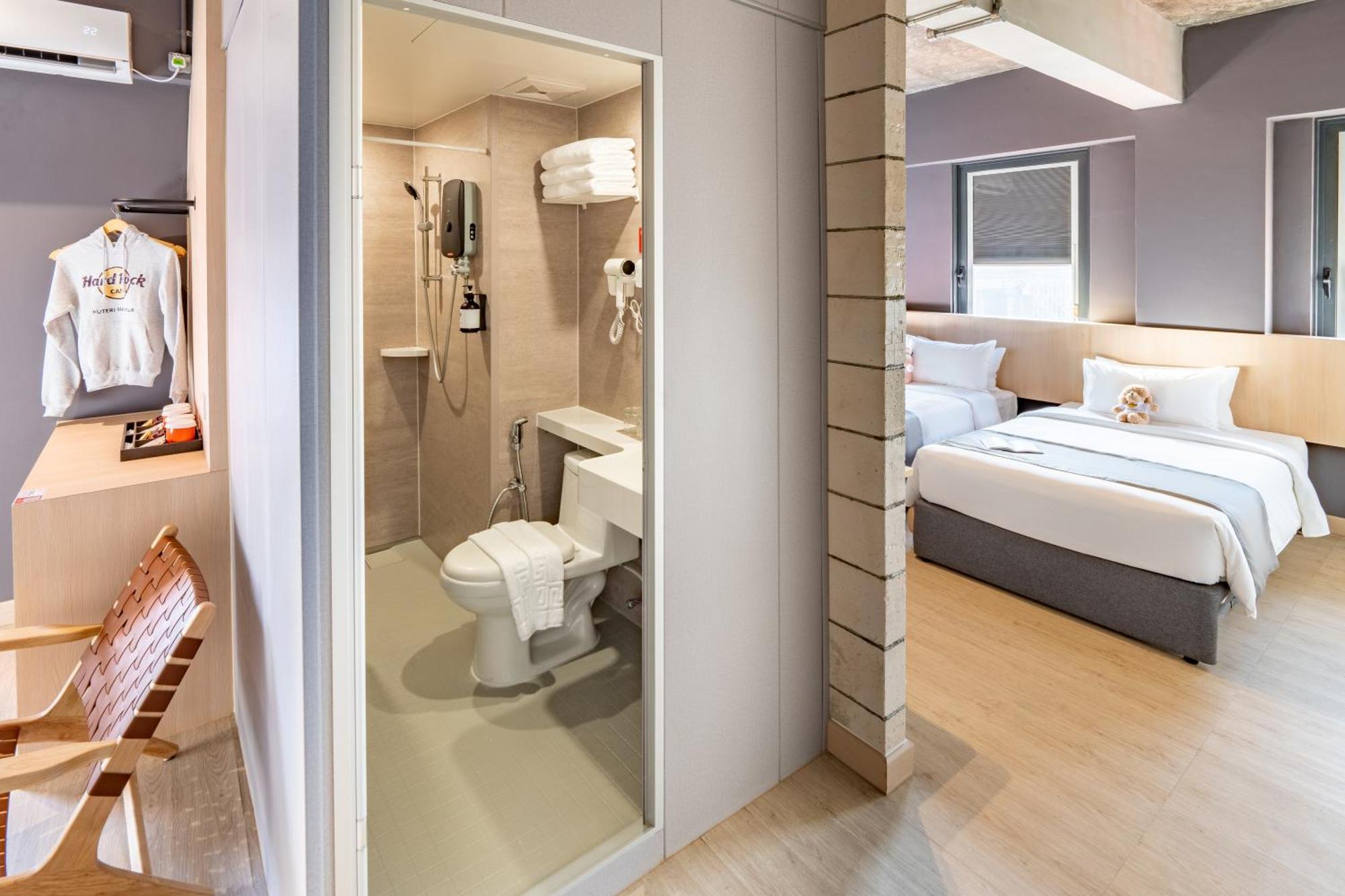 Brix Klia By Pinetree Hotel Sepang Exterior photo